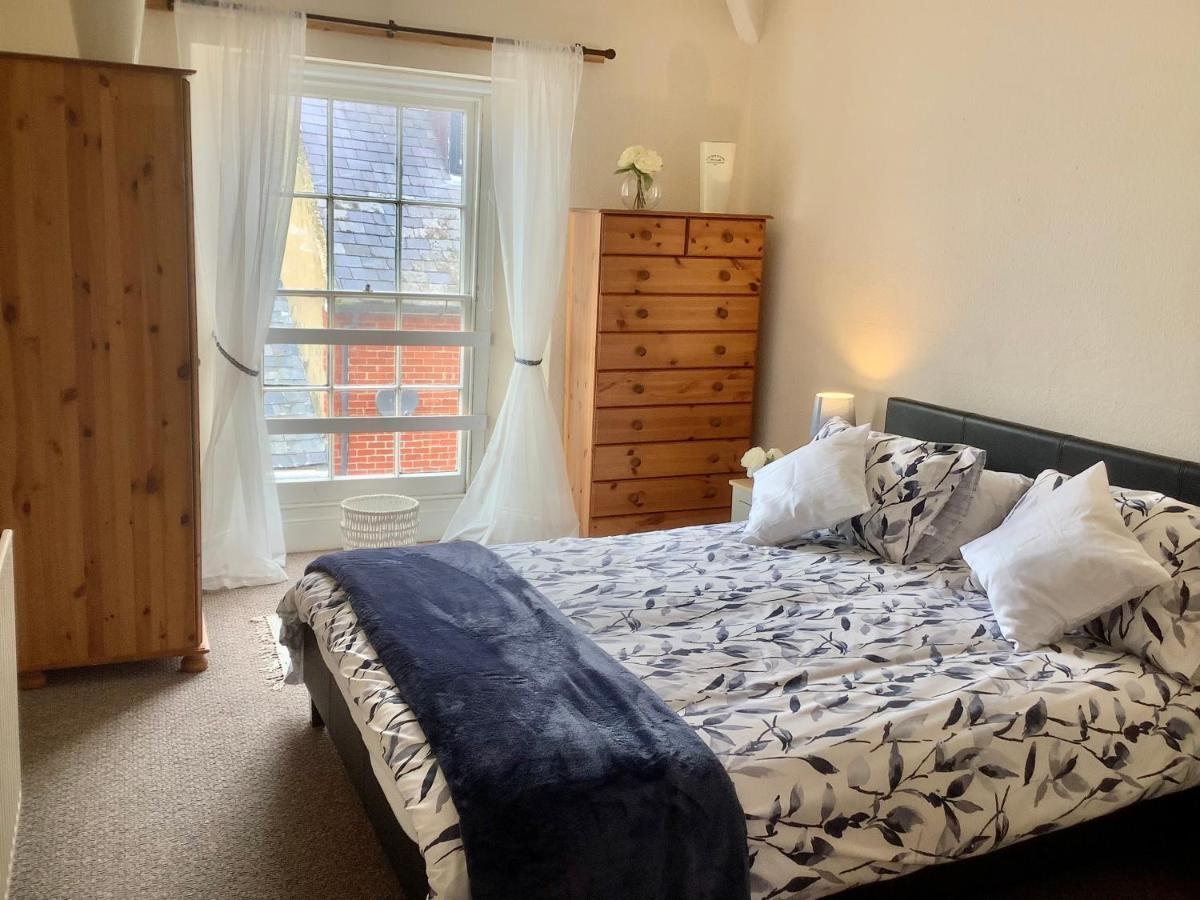 Second Floor Apartment Tenby Town Centre Екстериор снимка